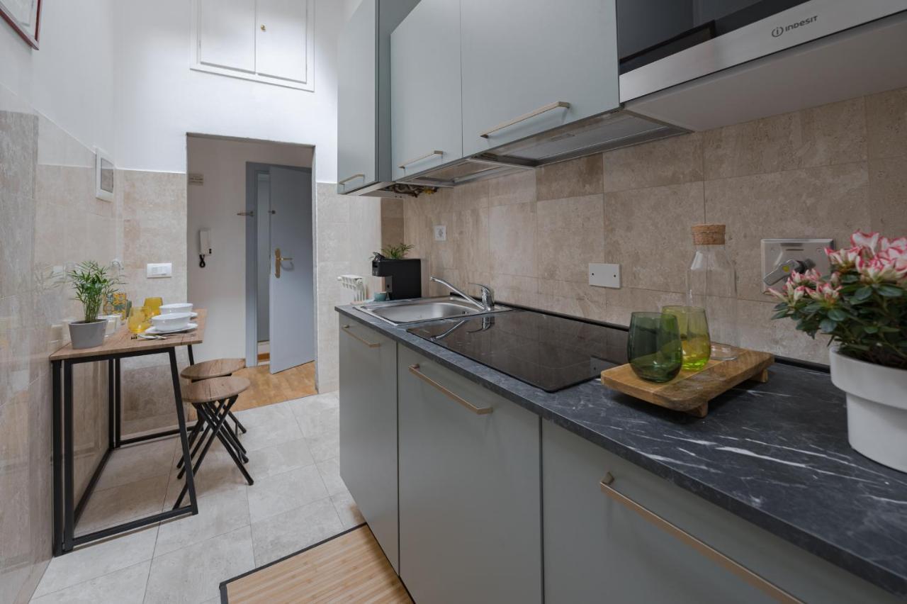 Moro Apartment Two Флоренция Екстериор снимка