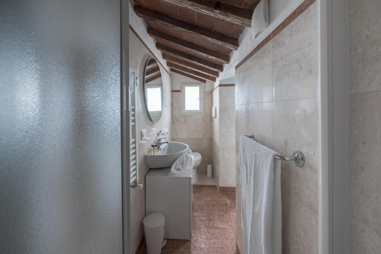 Moro Apartment Two Флоренция Екстериор снимка