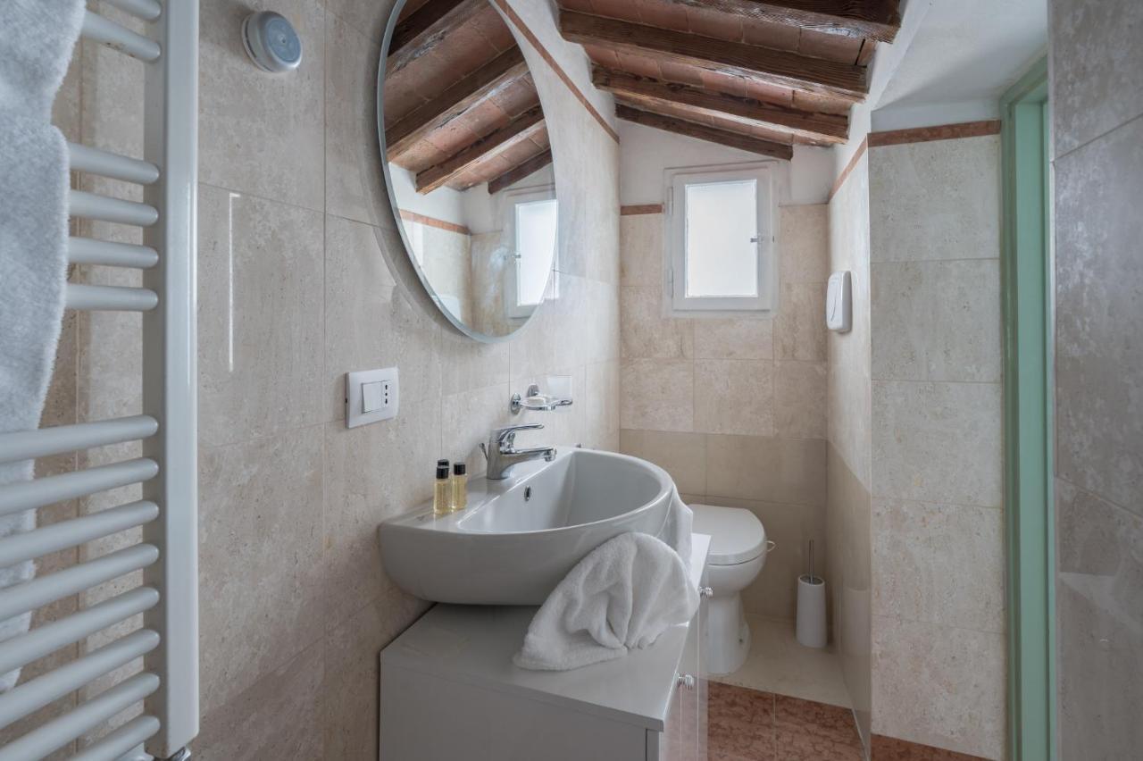 Moro Apartment Two Флоренция Екстериор снимка